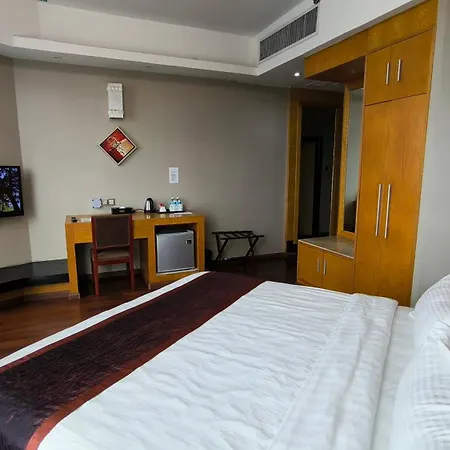 Meritz Hotel Miri Exterior photo