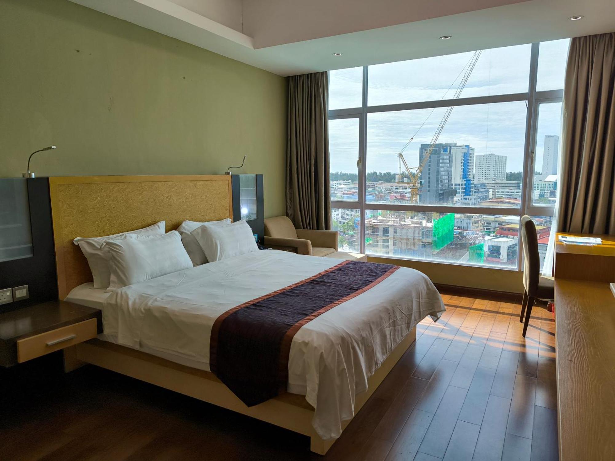 Meritz Hotel 4*
